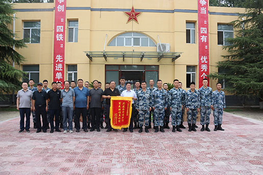 共建臨汾闊步行，軍民聯誼魚水情